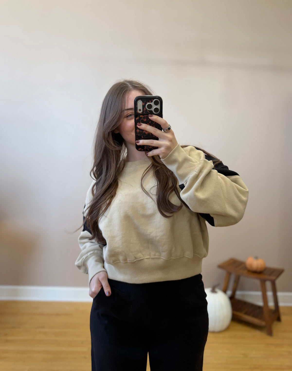 Katie Cropped Crewneck