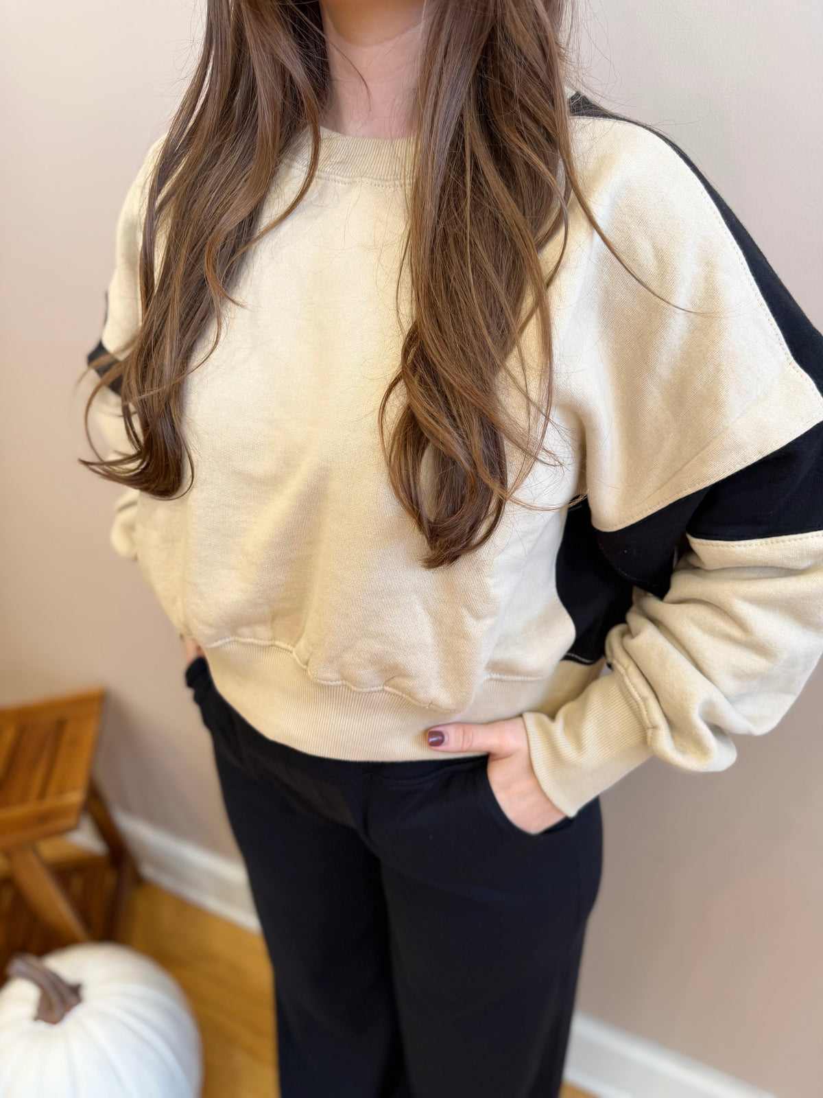 Katie Cropped Crewneck