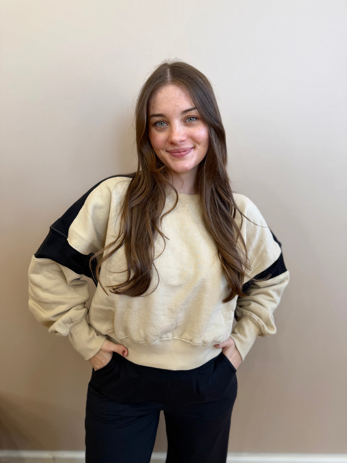 Katie Cropped Crewneck